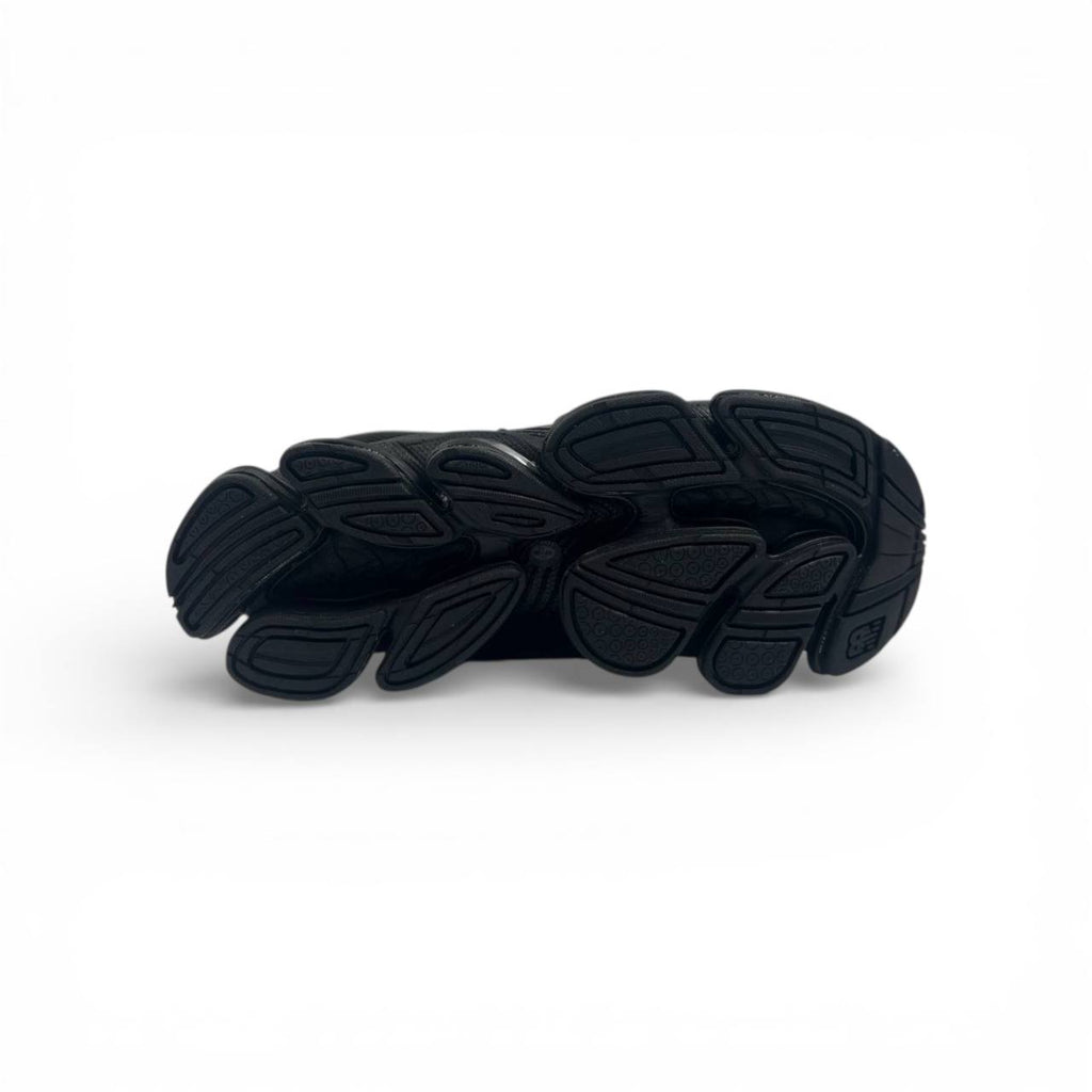Маратонки New Balance 2000 Triple Black